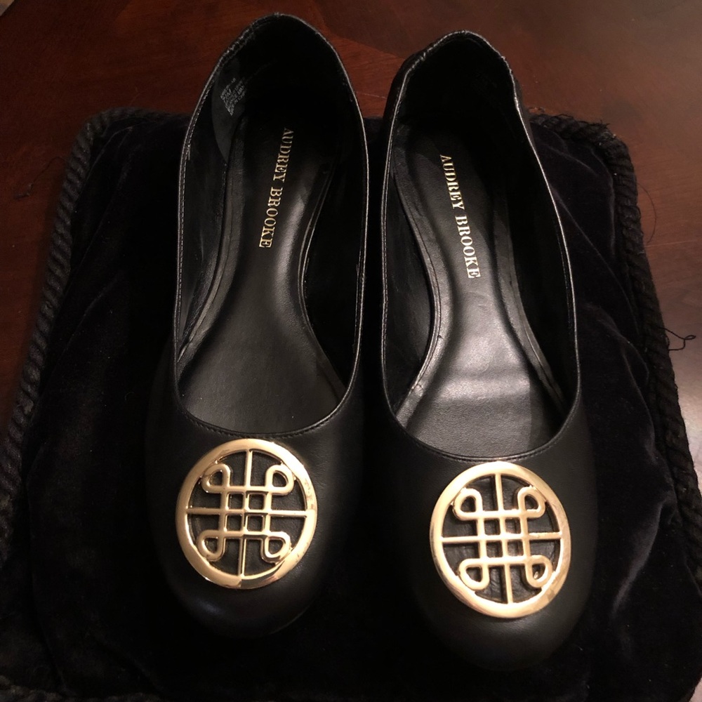 Audrey Brooke slip ons